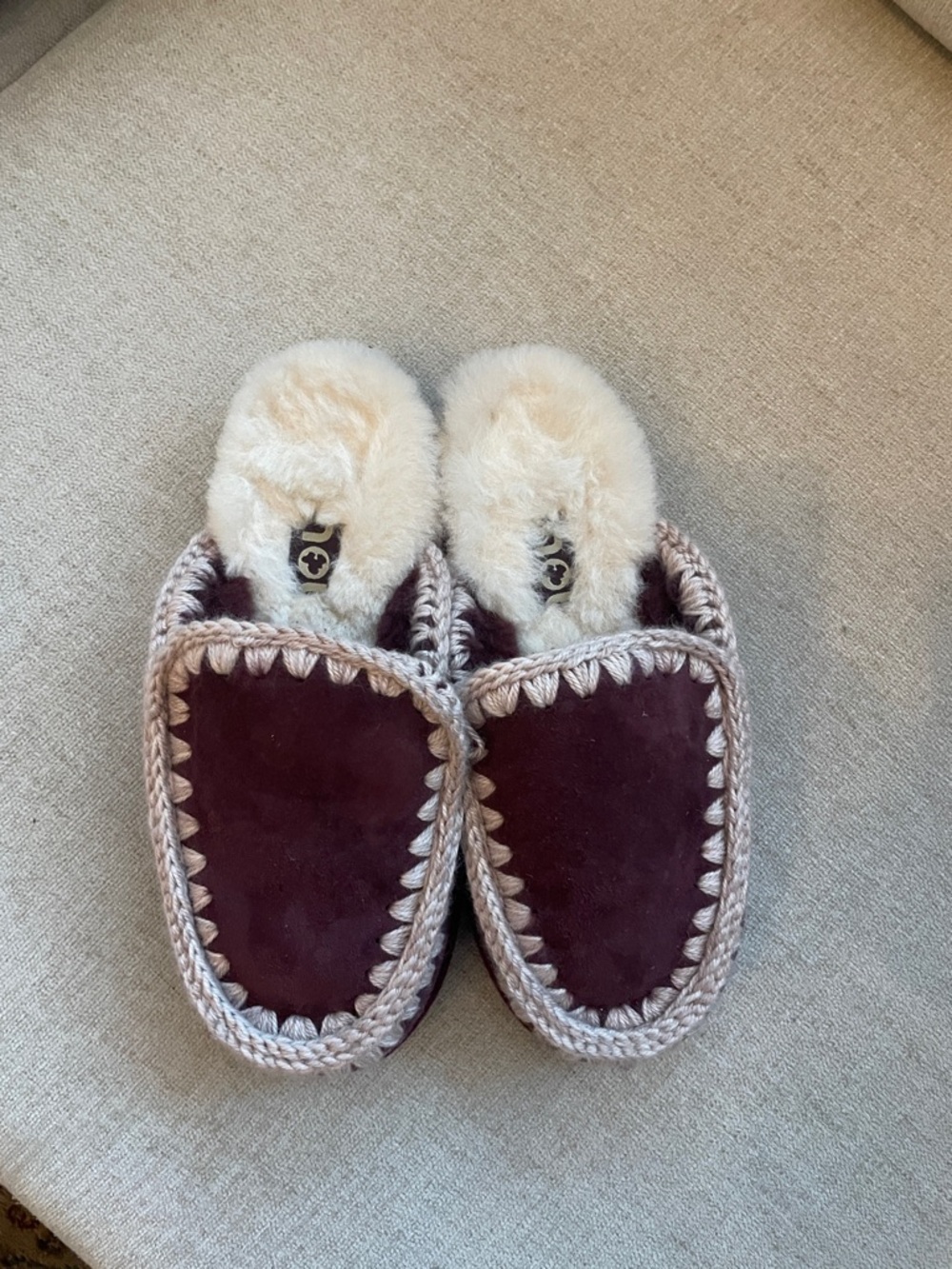 MOU Eskimo Shearling Slides- Size 8 - Picture 2 of 6